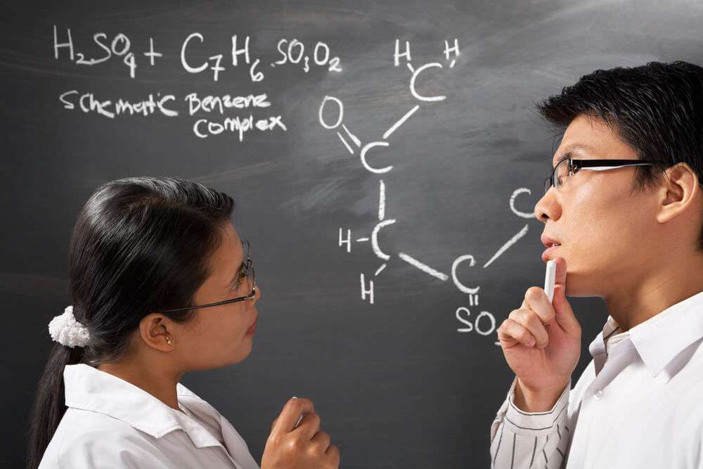 The Importance of H2 Chemistry Tuition for JC Students